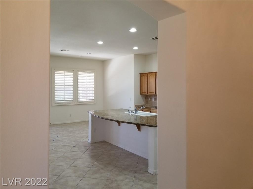 10863 Franklin Hills Avenue - Photo 7