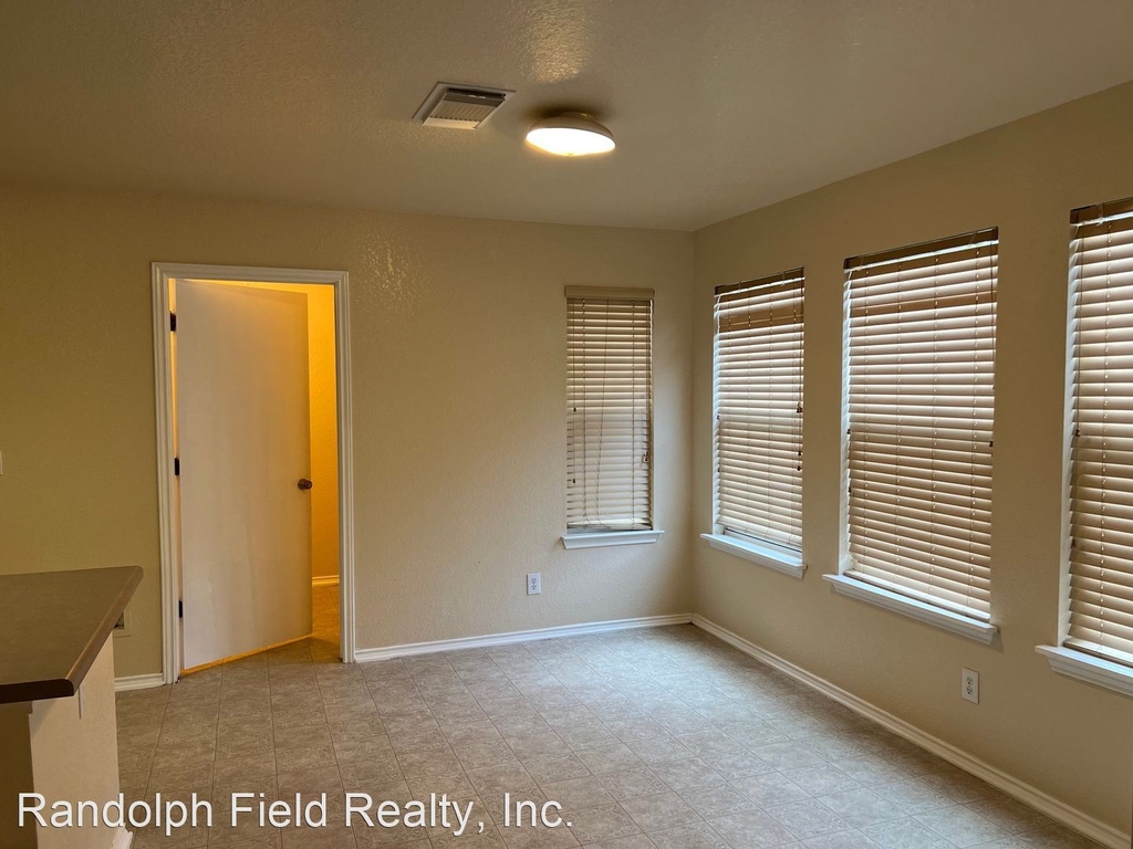 7405 Forest Edge - Photo 10
