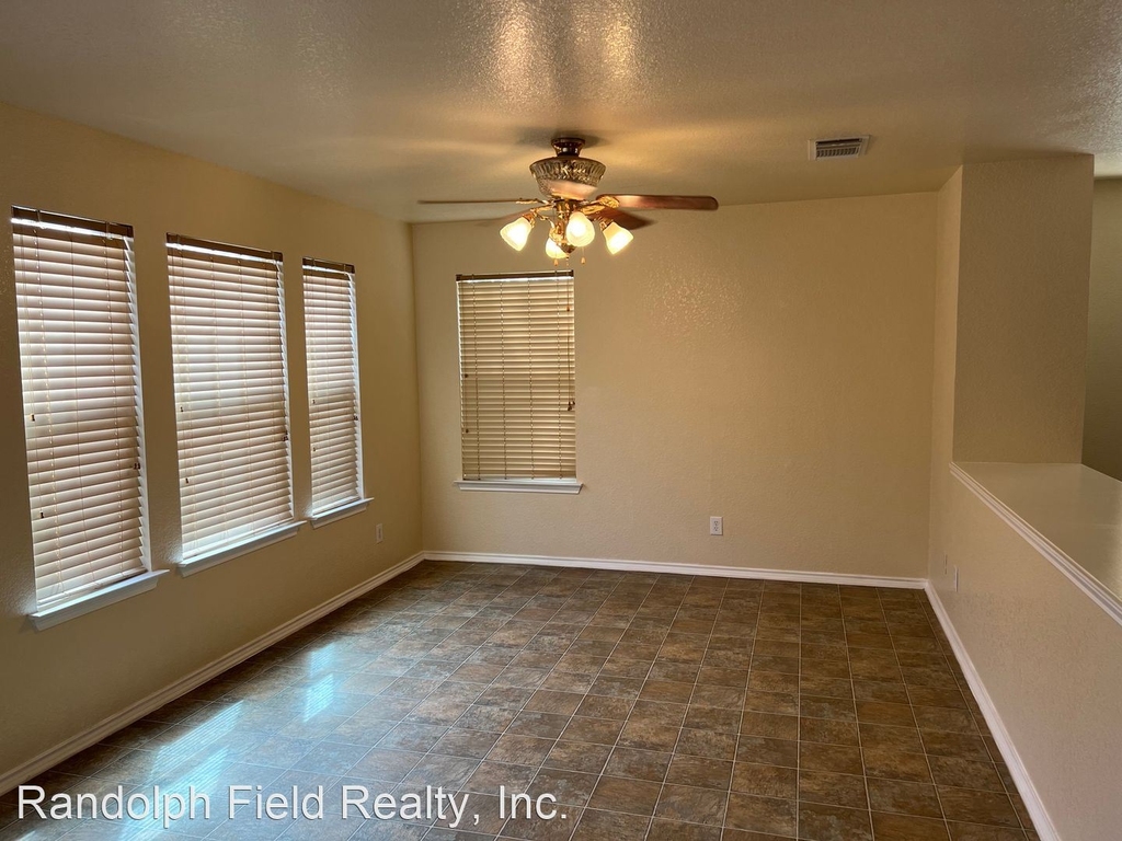 7405 Forest Edge - Photo 2