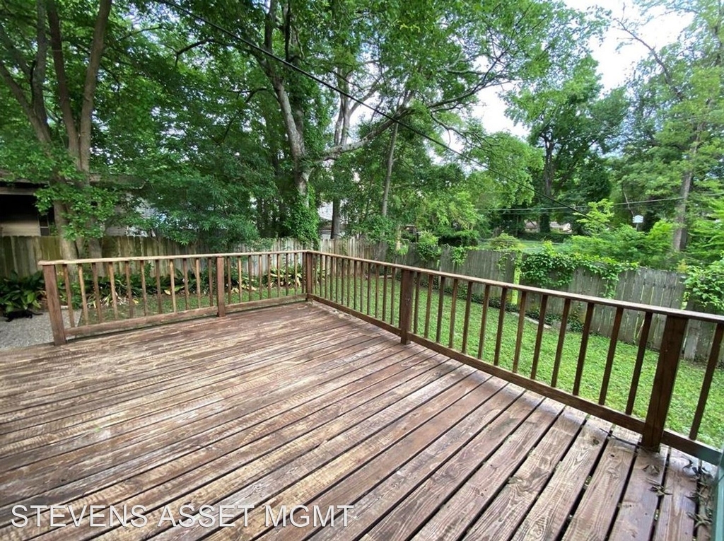 733 Cecile Place - Photo 24