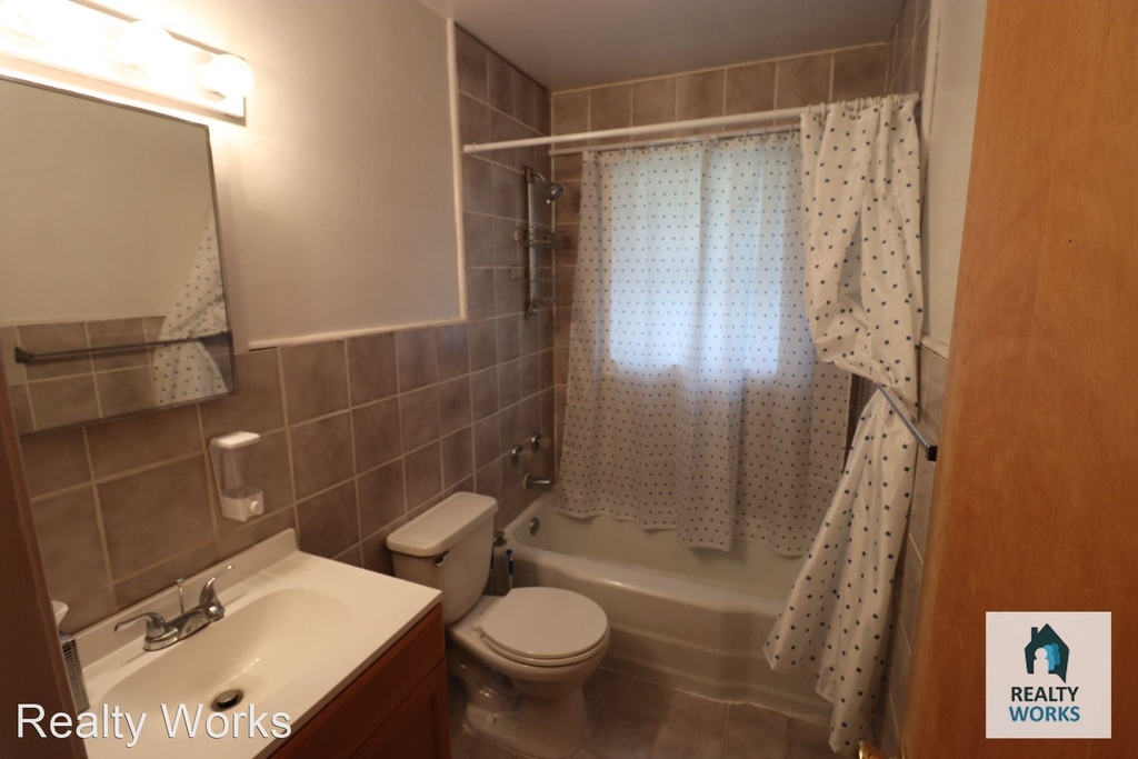 1130 Idylwild Drive - Photo 3