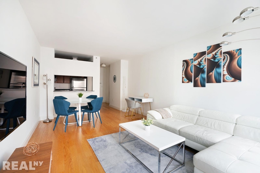 222 East 34th Street - Photo 1