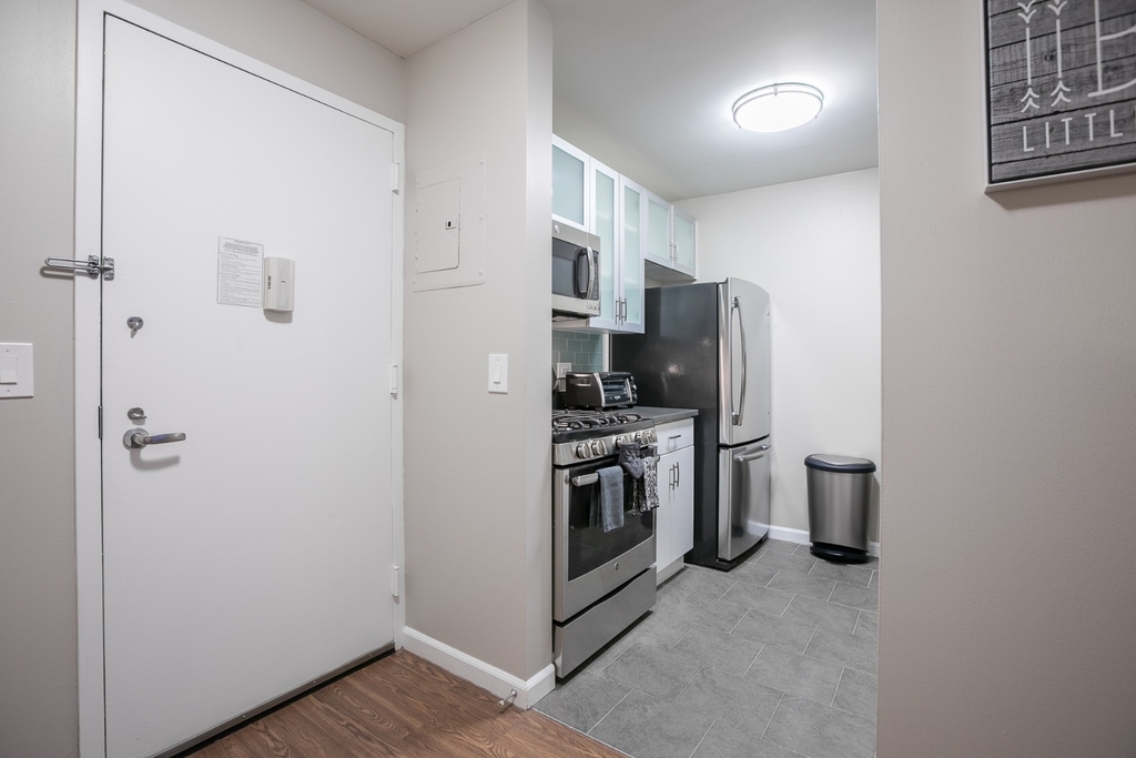 189 West 89th Street - Photo 10