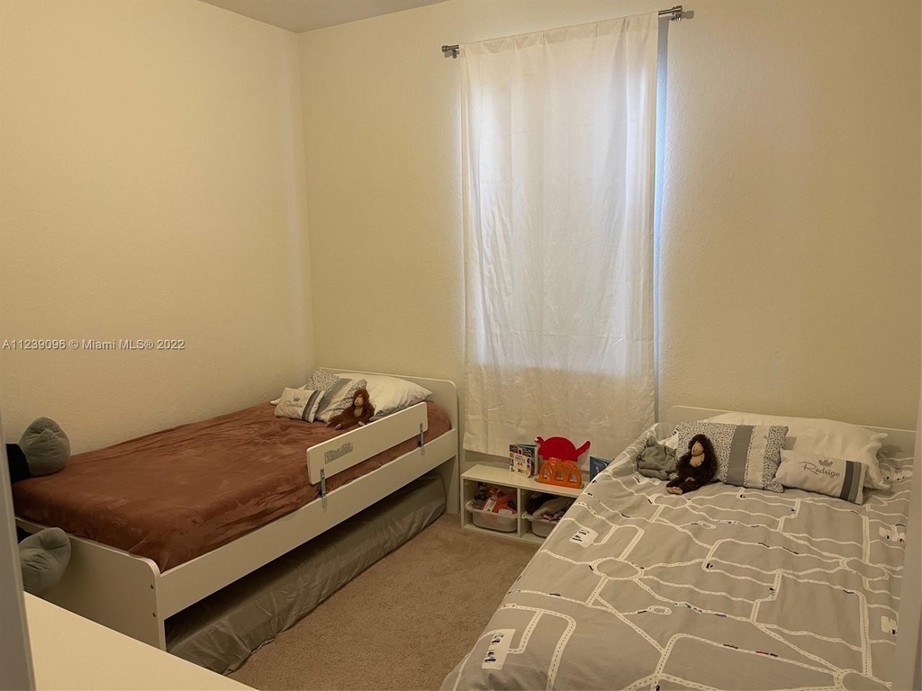 10906 W 33rd Ct - Photo 7