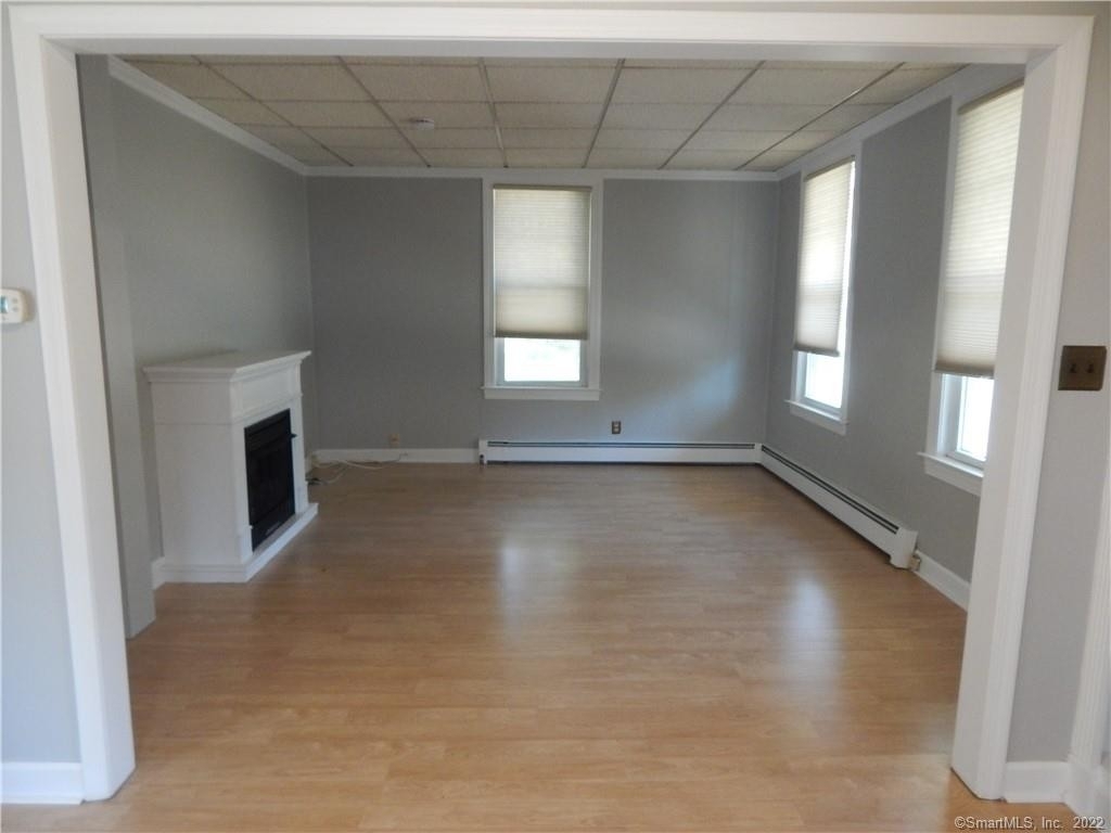 212 West Main Street - Photo 2