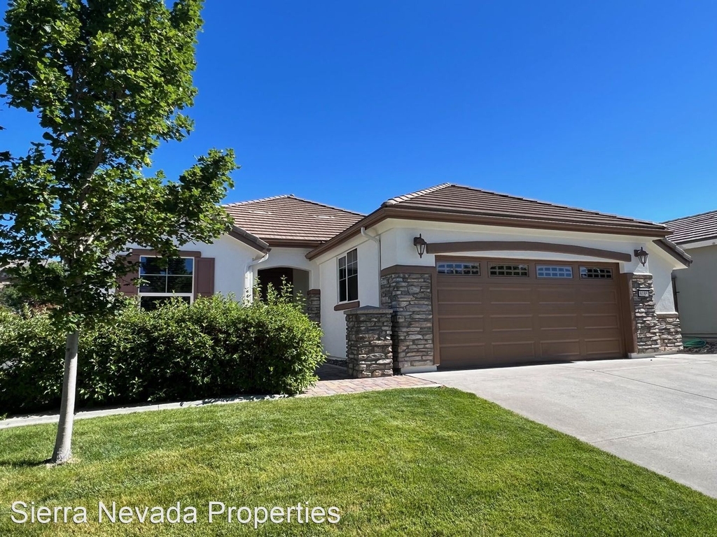 9195 Heritage Ridge Court - Photo 0