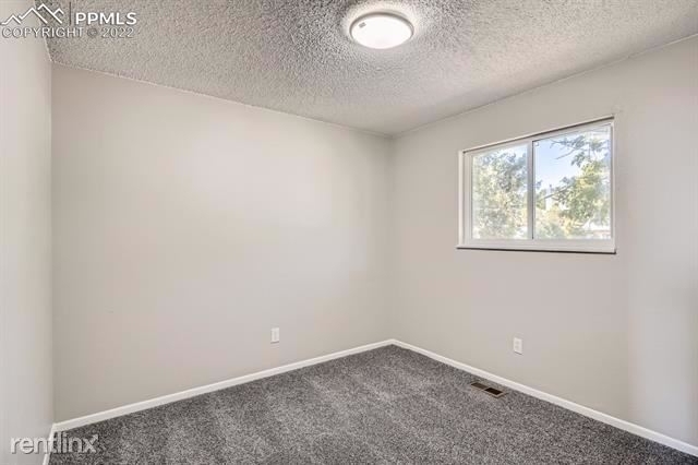 1243r Chiricahua Drive - Photo 7