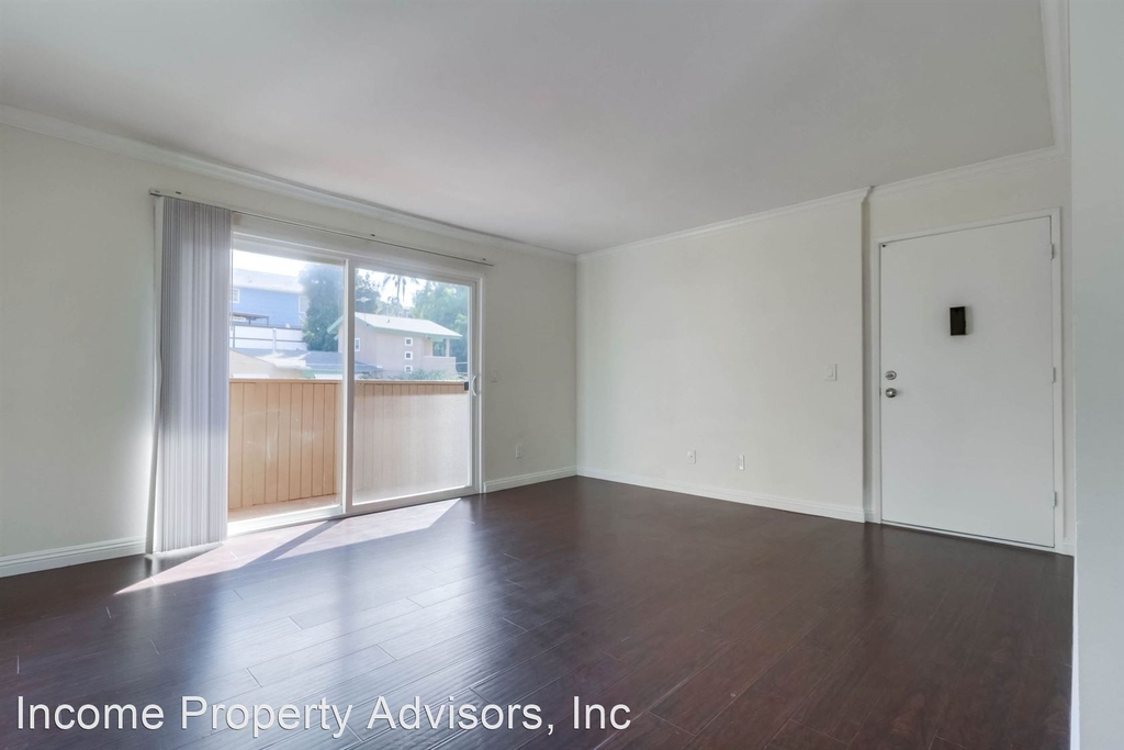 2030-2032 Cypress Avenue - Photo 1