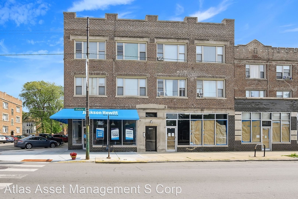 6401-05 S Kedzie Ave 3147-51 W 64th St - Photo 1