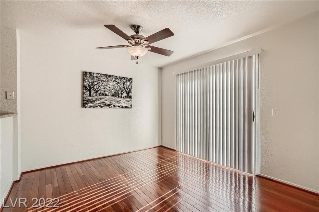 7700 Almeria Avenue - Photo 13