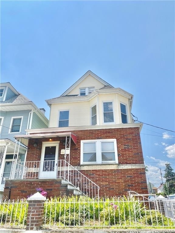 45 Glovers Avenue - Photo 0