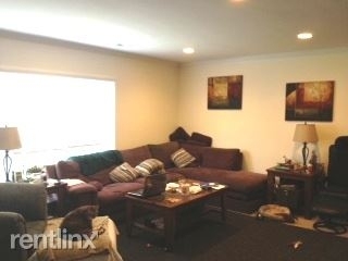 144 Newton St Apt 1a - Photo 1