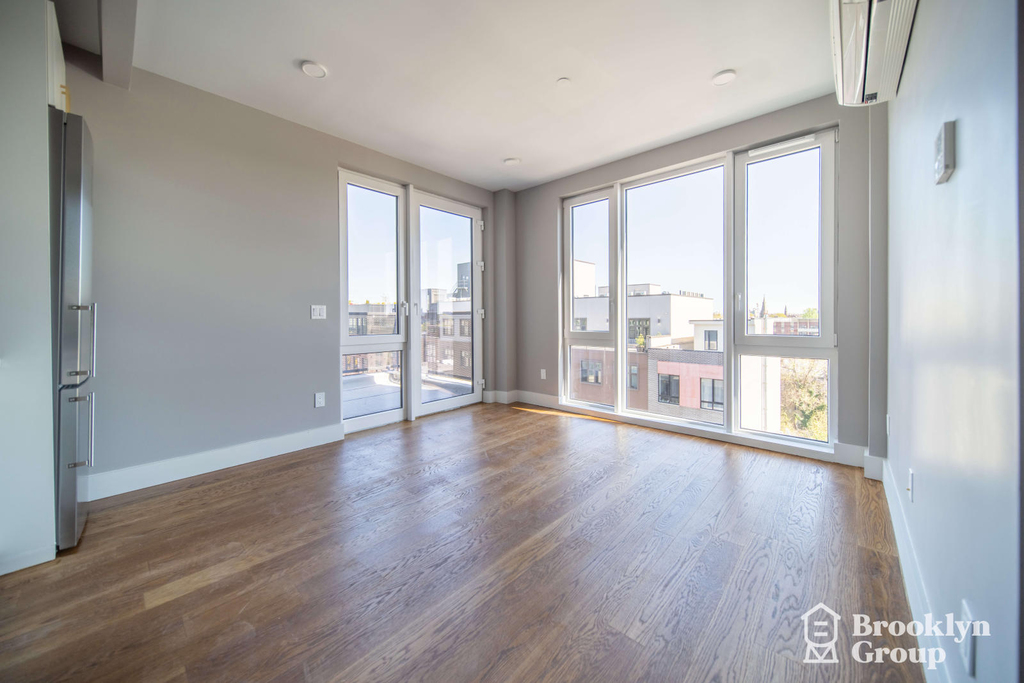 853 Lexington Avenue - Photo 4