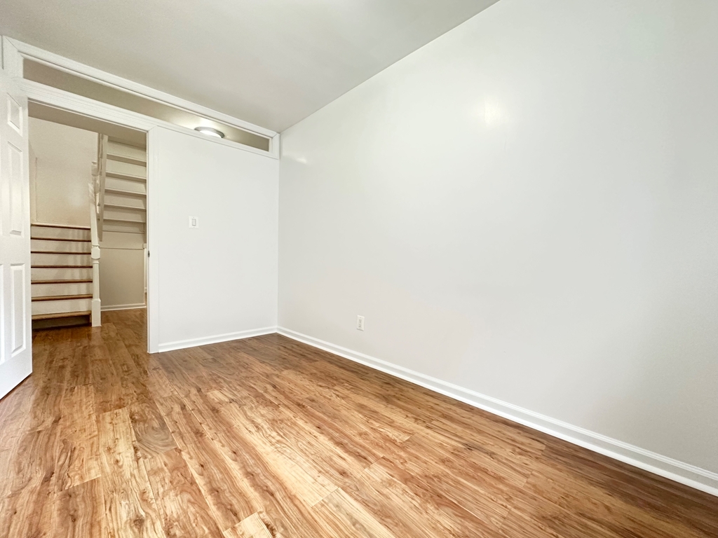 316 East 83rd Street - Photo 11