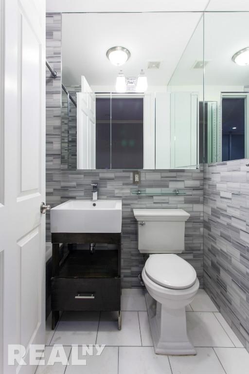 Copy of W 52nd St - Photo 5