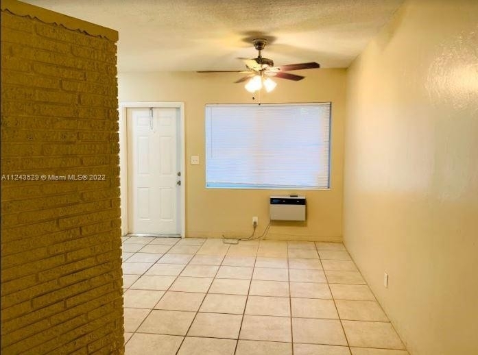 3049 Nw 9th Ave - Photo 1