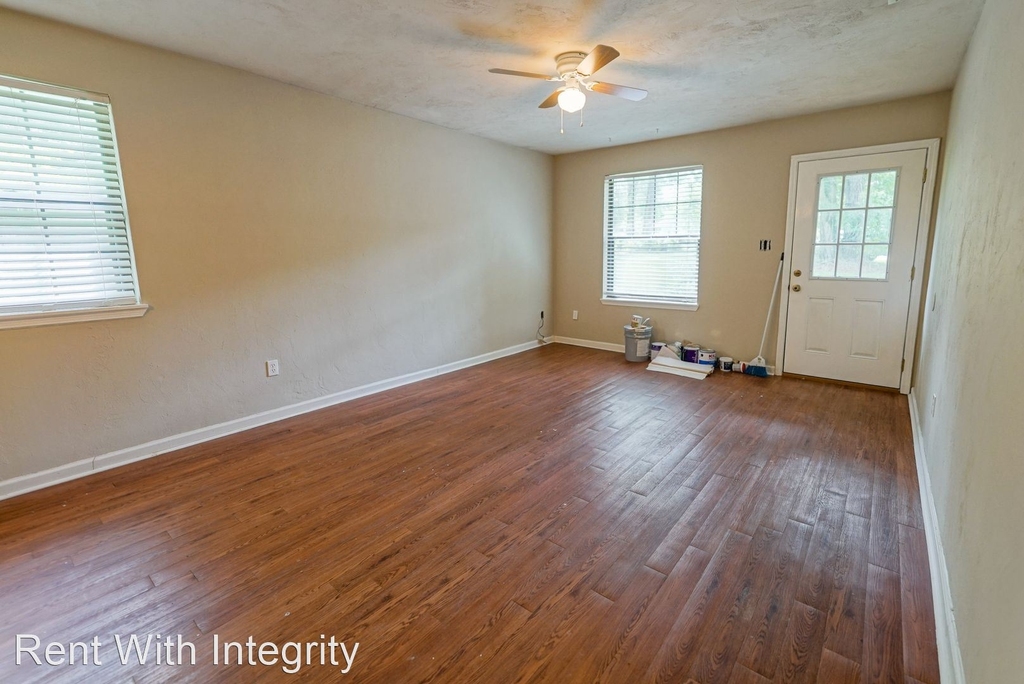 2230 Mandrell Court - Photo 2