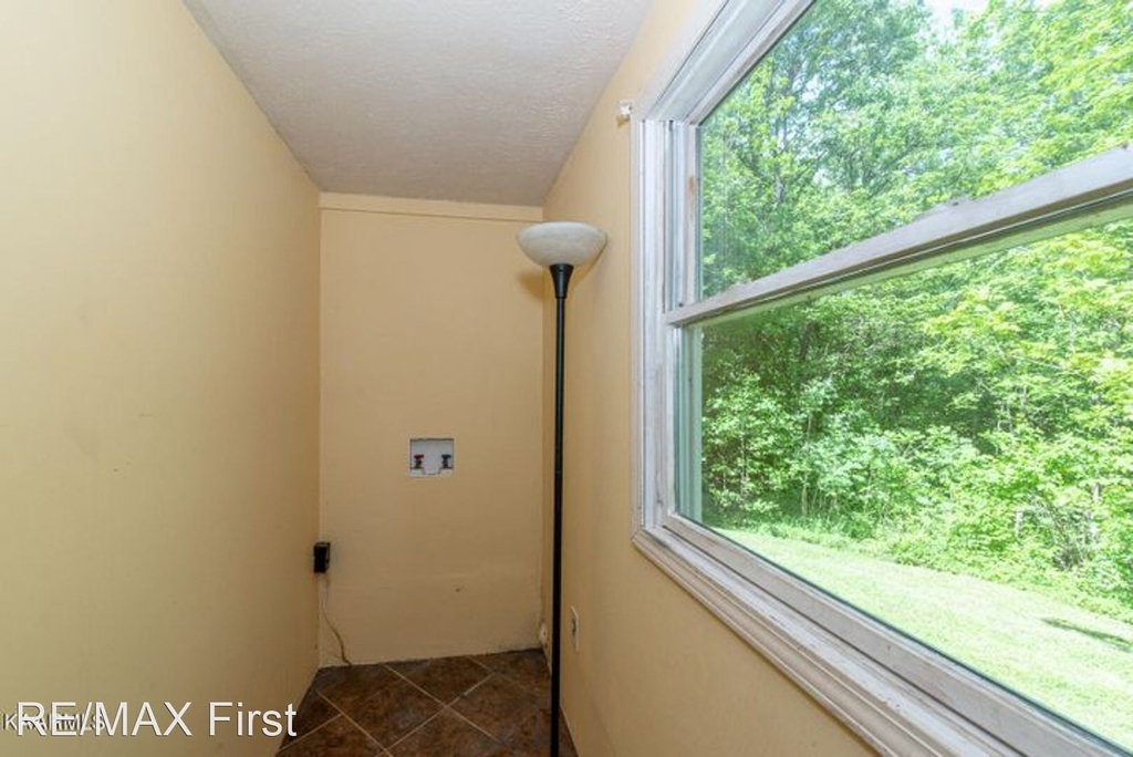 547 Murray Dr. - Photo 15