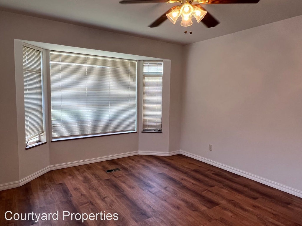 2507 Nw 44th St. - Photo 10