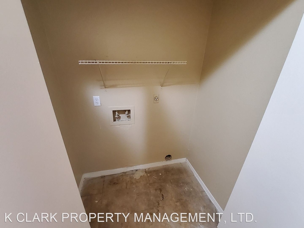 5360 Gawain Dr. - Photo 18