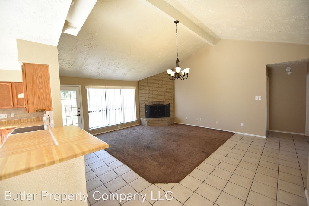 4045 Cavalry Dr. - Photo 8