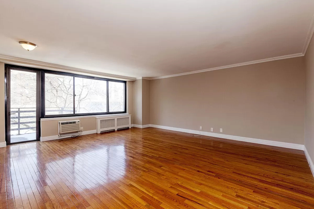 792 Columbus Avenue - Photo 2