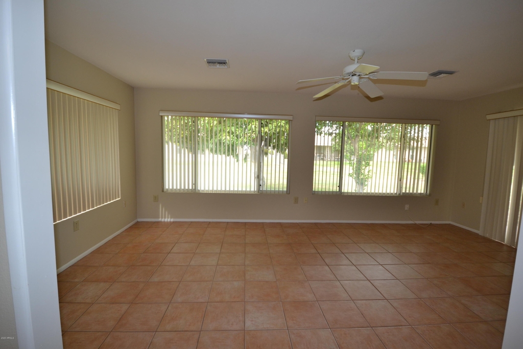 10010 W Sandstone Drive - Photo 12