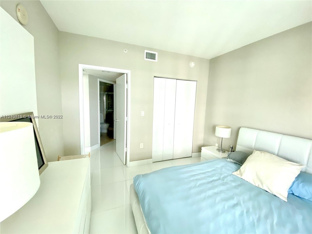 250 Sunny Isles Blvd - Photo 37