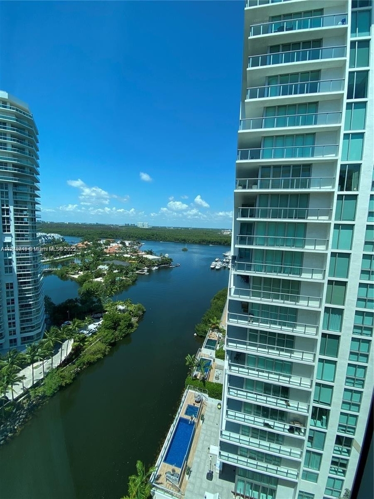 250 Sunny Isles Blvd - Photo 3