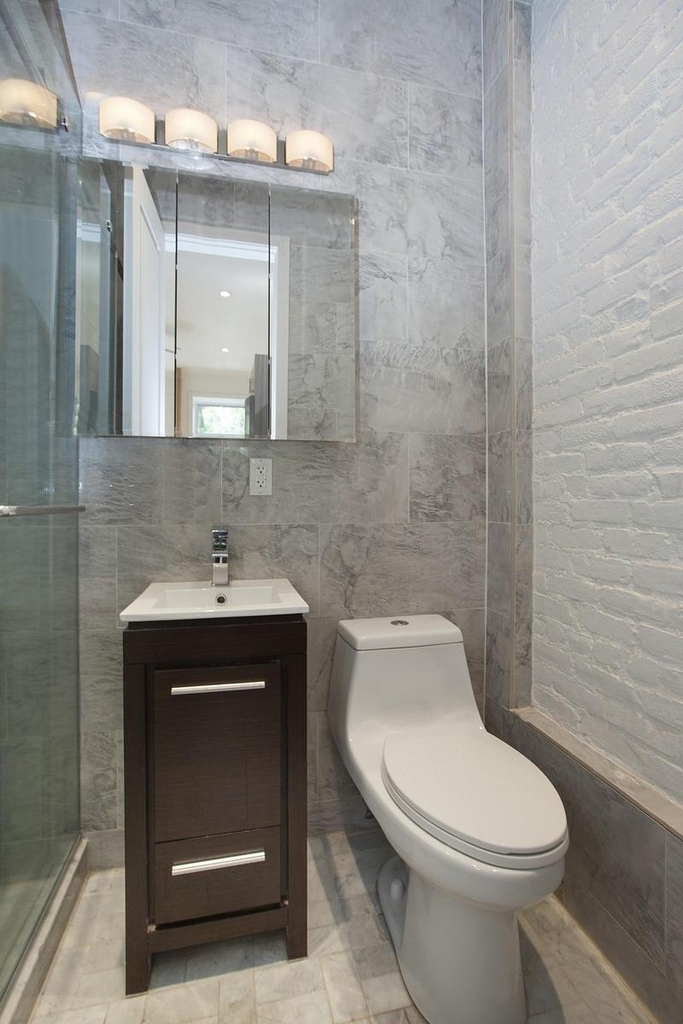 412 West 22nd Street - Photo 3