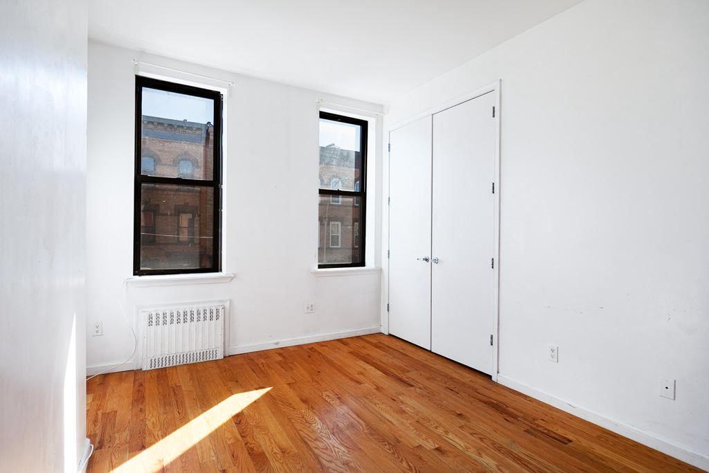 279 Linden Street - Photo 6