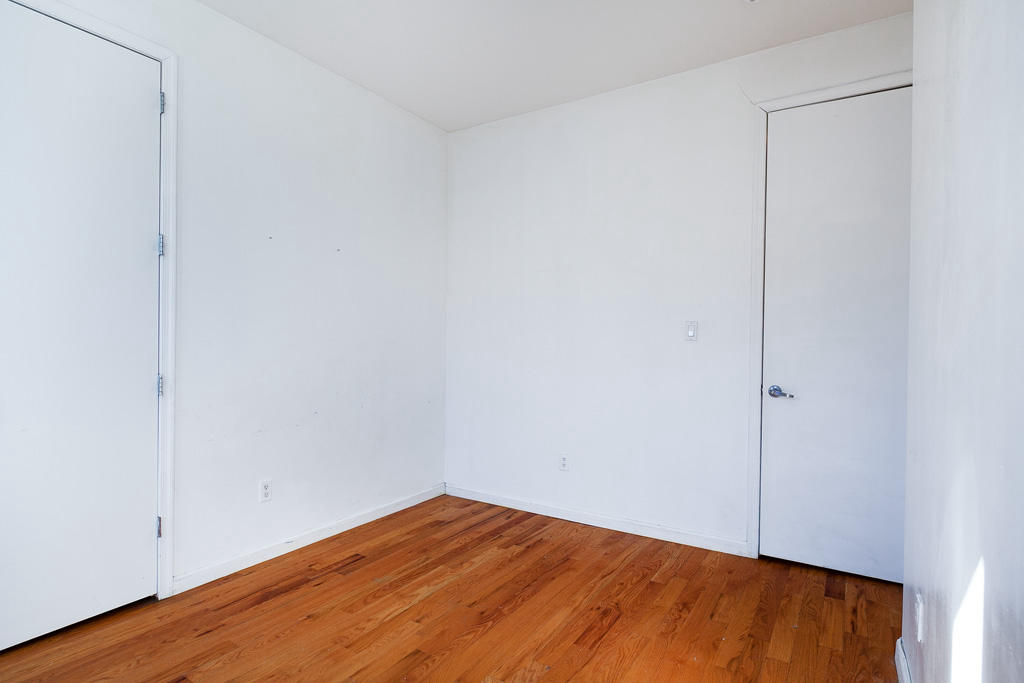 279 Linden Street - Photo 7