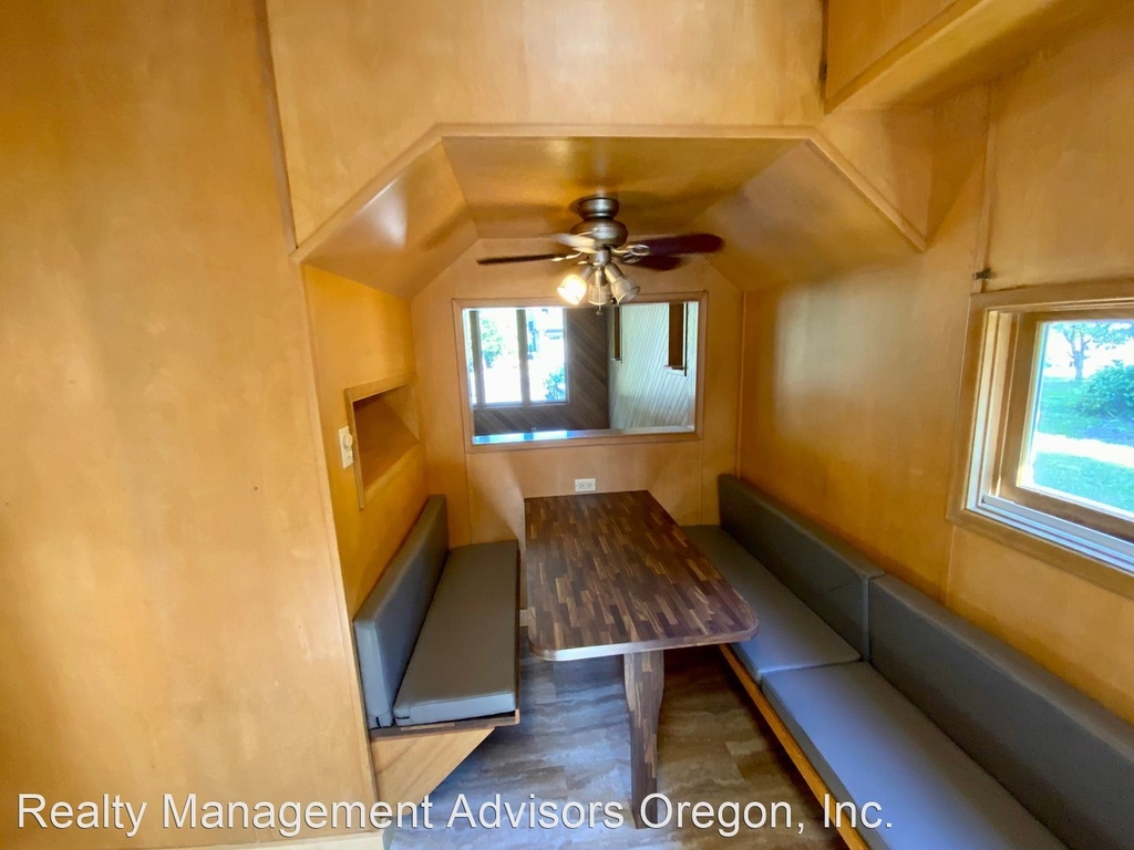 6415 Se 65th Ave - Photo 12