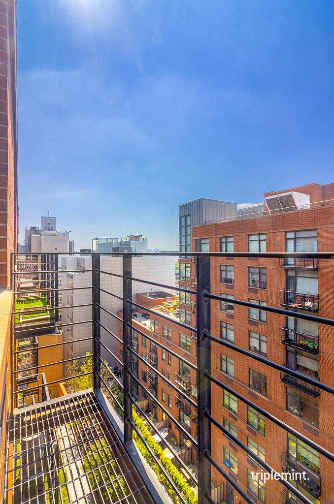 125 Court Street - Photo 2