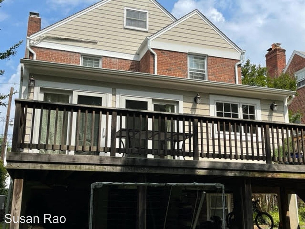 2812 Northampton St Nw - Photo 2