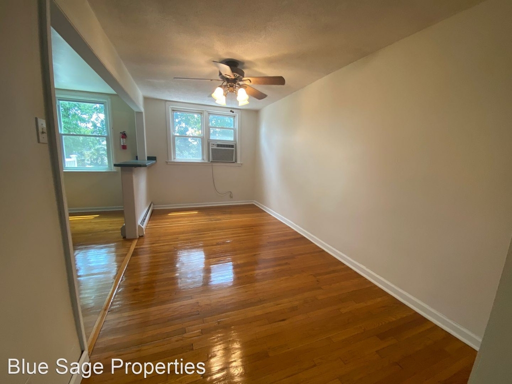 212 W Wyncliffe Ave - Photo 3