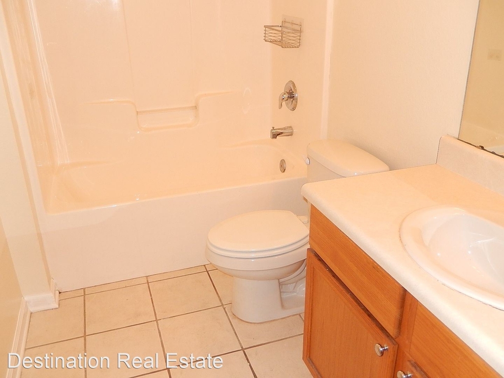 2740 W Tharpe St Unit 106 - Photo 7