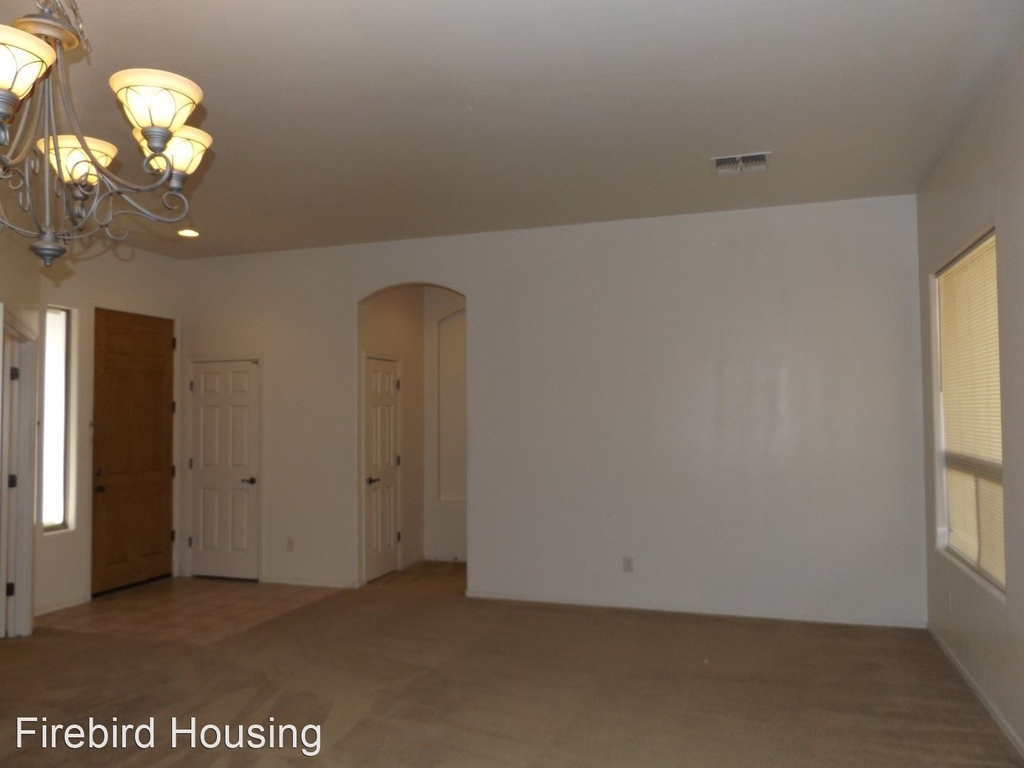 2526 E Remington Pl - Photo 1