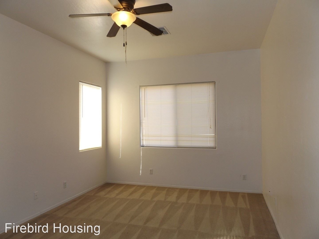 2526 E Remington Pl - Photo 7