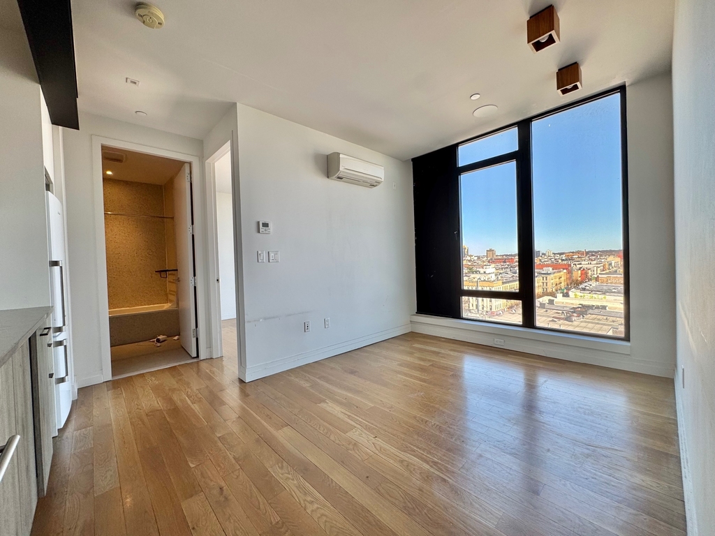 260 Knickerbocker Avenue - Photo 1