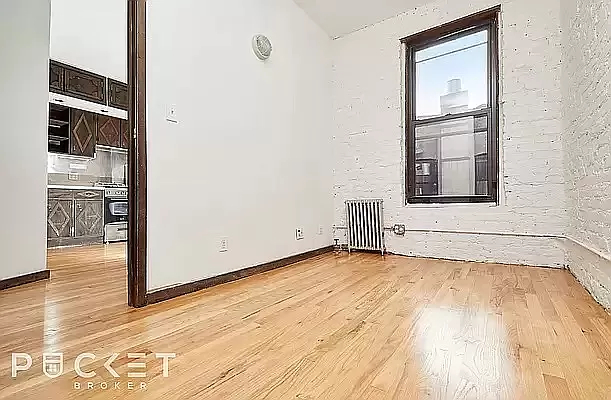 647 East 11th Street - Photo 5