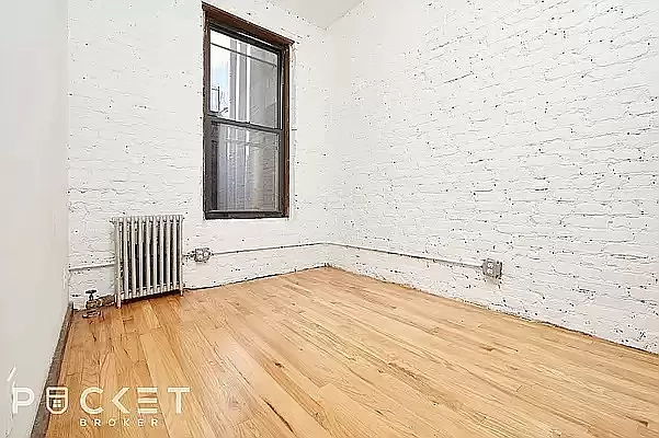 647 East 11th Street - Photo 2