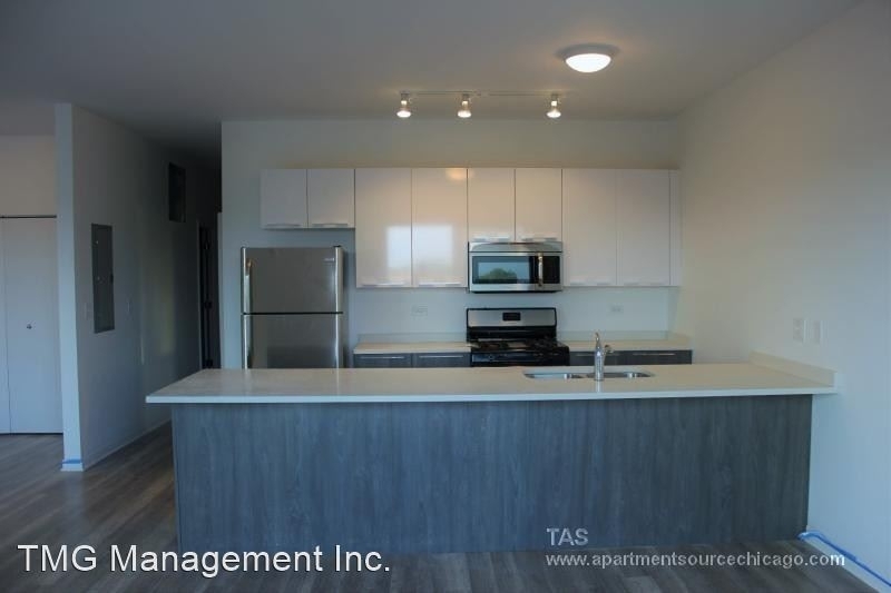 2700 W North Ave. - Photo 2