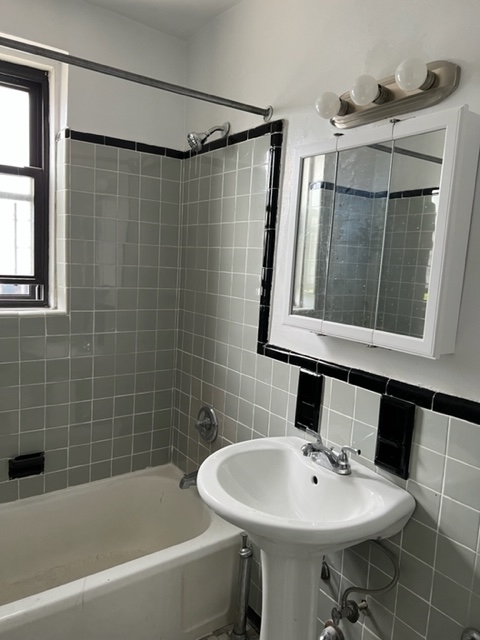 2 bedroom apartment . Kings Highway vicinity - Photo 5