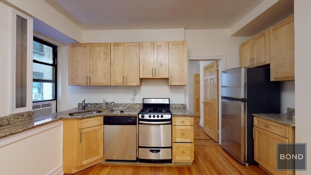 216 West 89th Street - Photo 3