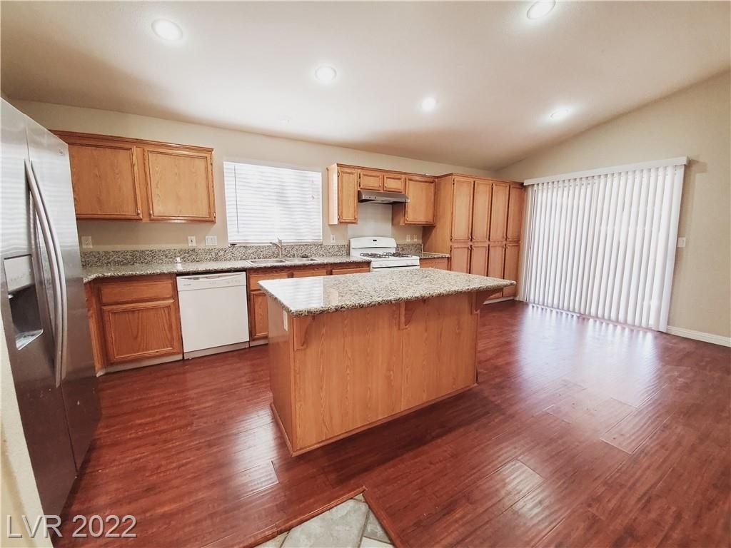 5547 Summer Joy Street - Photo 2