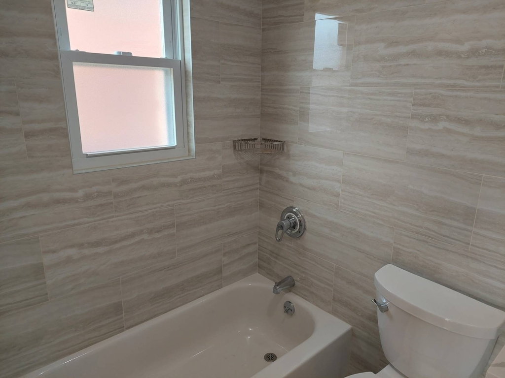 990 East 59 - Photo 3