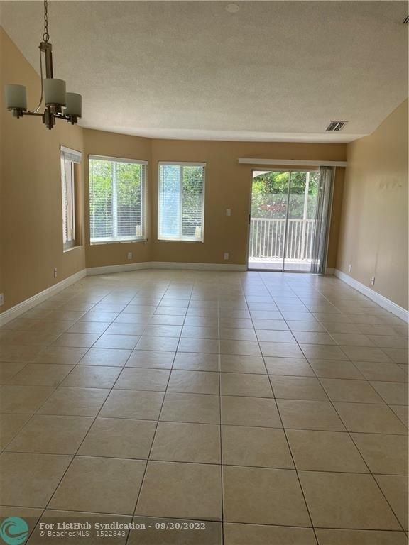 815 W Boynton Beach Blvd - Photo 11