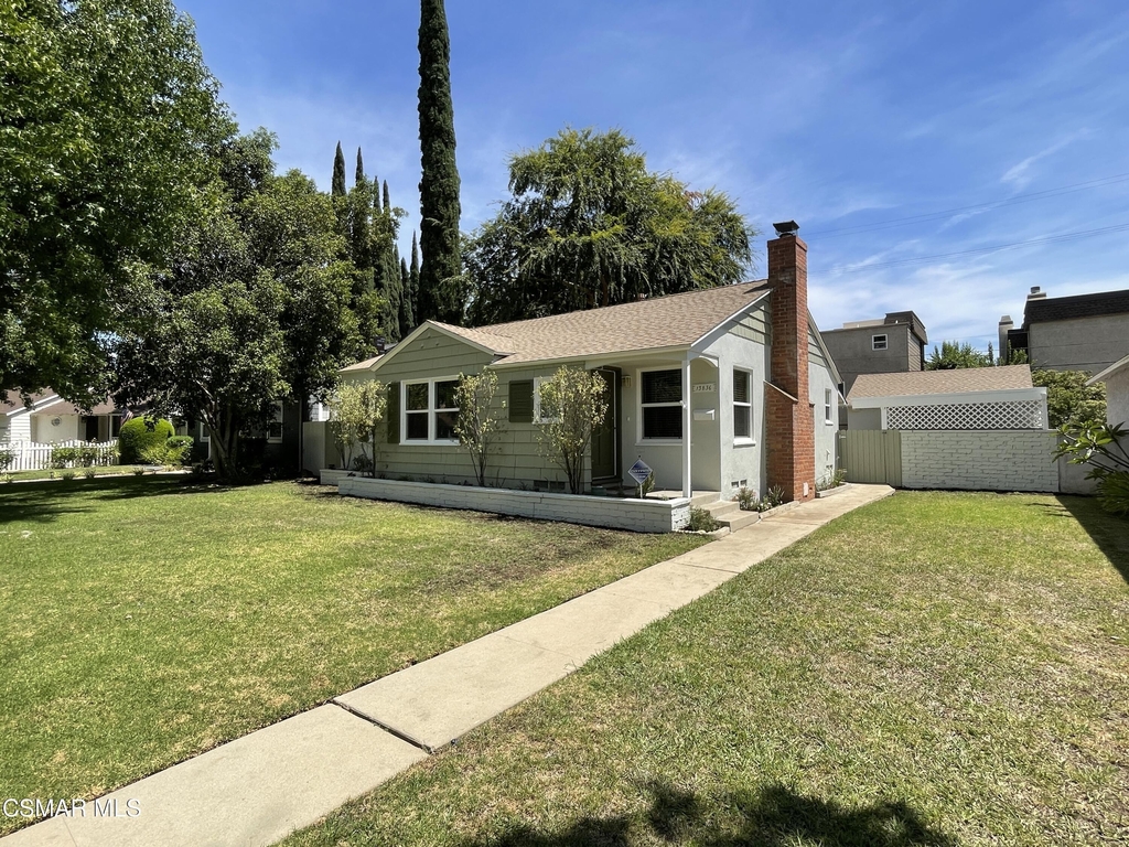 13836 La Maida Street - Photo 1