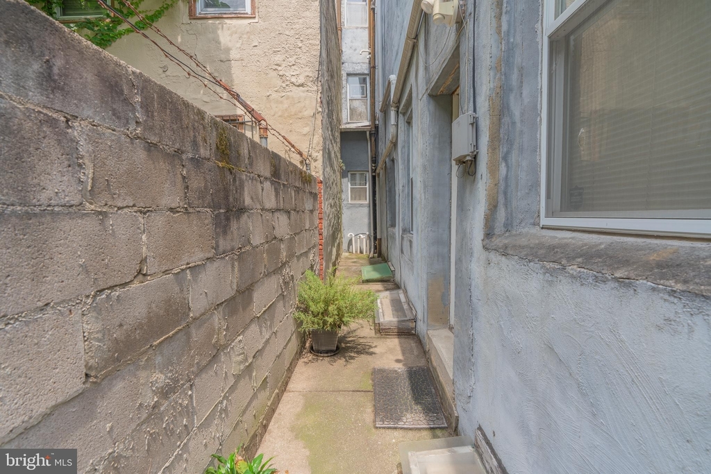 2050 South Street - Photo 15